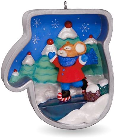 Hallmark Keepsake Ornament Ice Skating Mouse Cookie Cutter 2016 Christmas keepsake